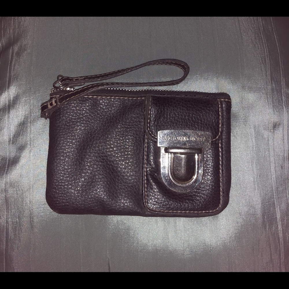 VICTORIA’S SECRET🖤BLACK LEATHER ZIPPER COIN PURSE